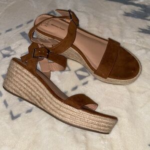 COGNAC ESPADRILLES PLATFORM SANDALS Brown Time & Tru MEMORY FOAM